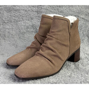 NYJD Dernnes Embossed Suede Ankle Boot Tan Slouch Booties Womens 11